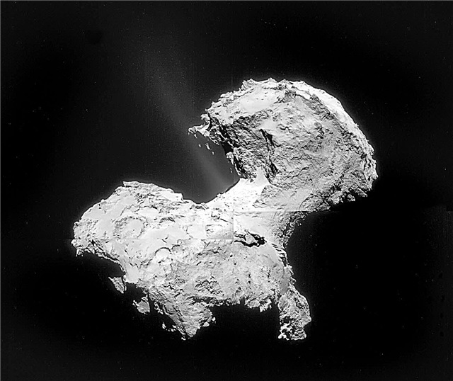 Nauja mozaika atskleidžia reaktyvinius lėktuvus, sprogstančius iš Rosetos kometos
