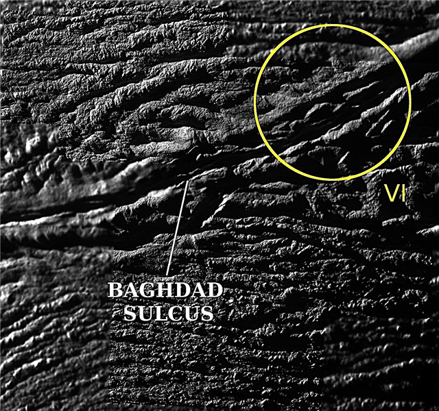 Le tournage de Skeet d'Encelade de Cassini produit des images spectaculaires
