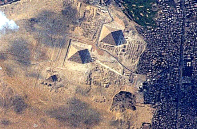 Station Astronaut Memotret Pandangan Super Tajam dari Piramida Hebat dari Luar Angkasa