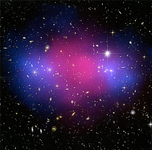 De beleefde grenzen van de wetenschap verleggen over donkere materie