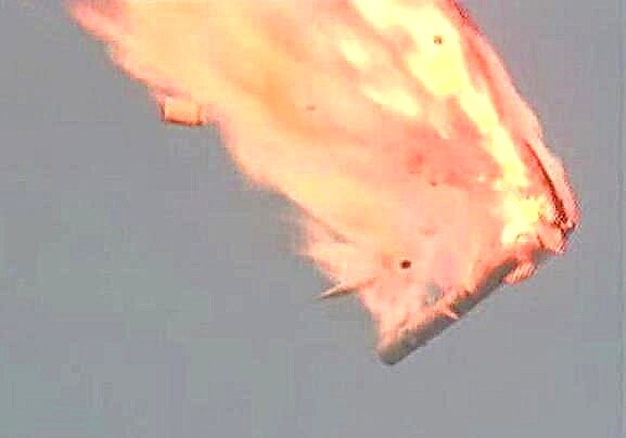 فشل الصاروخ الروسي أثناء الإطلاق ، ينفجر بعد الإقلاع