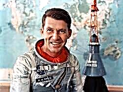 رائد الفضاء والتر شيرا ، 1923-2007