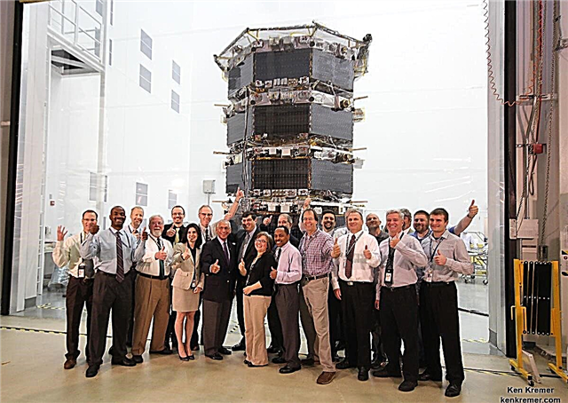 NASA magnētiskās sfēras daudznozaru misija, lai nodrošinātu Zemes magnētiskās savienojuma pirmo trīsdimensionālo skatu - Cleanroom apmeklējums ar Bolden