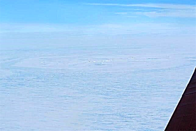 Vai mājas noslēpumains meteorīts izveidoja šo noslēpumaino loku Antarktīdā?