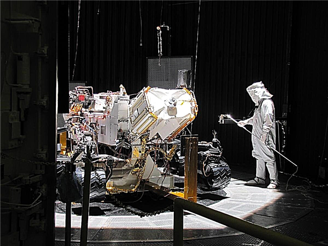 A kíváncsiság Rover tesztelése durva Mars-szerű környezetben