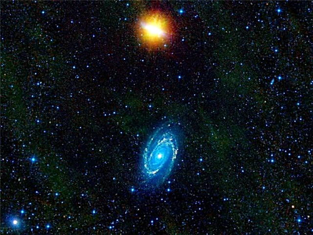 Nova luč na galaktičnem paru - M81 in M82