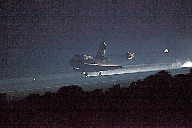 Die gespenstische Landung von Atlantis schließt Amerikas Space-Shuttle-Ära für immer